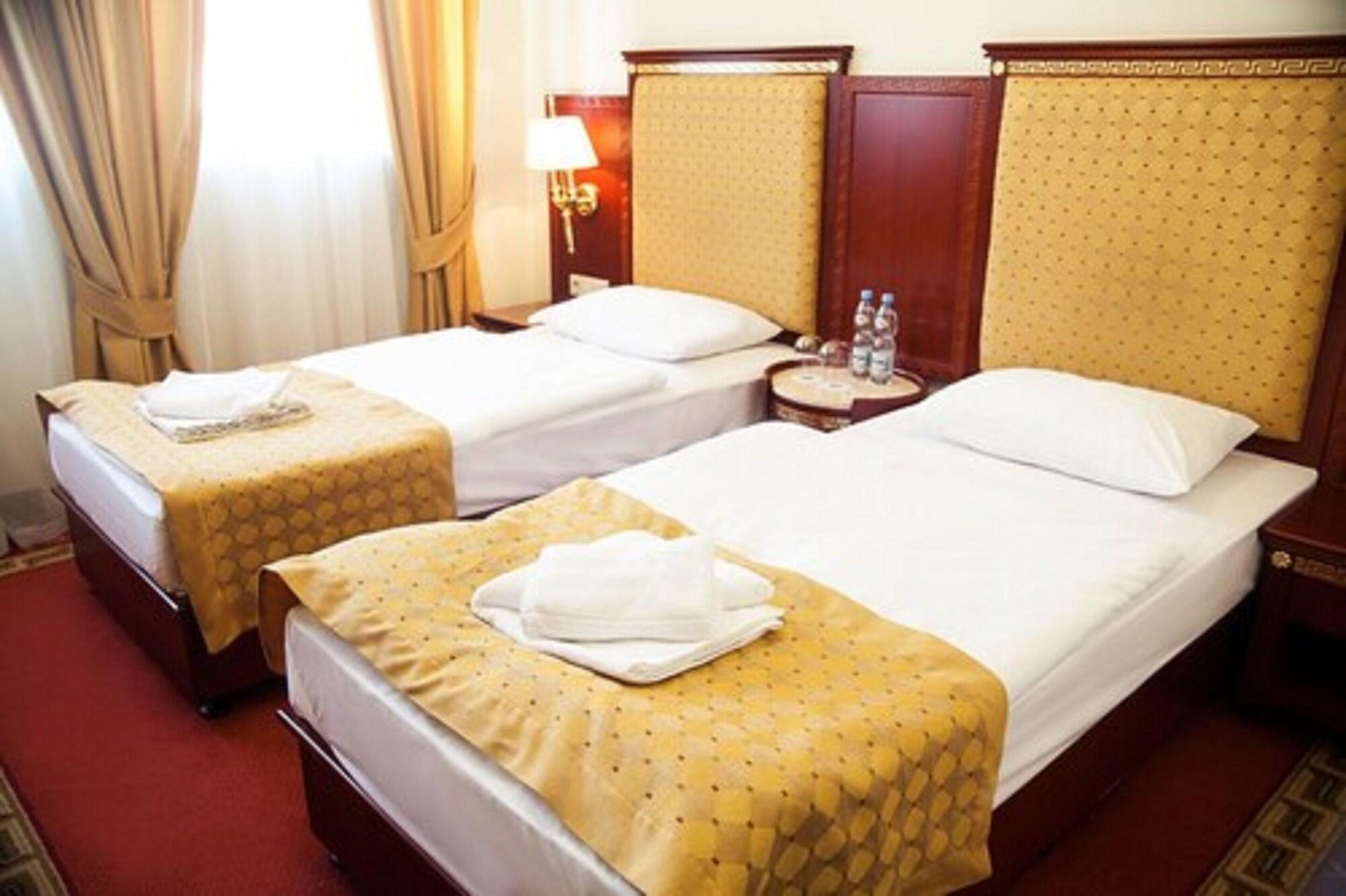 Hotel Holiday Park Warsaw Luaran gambar