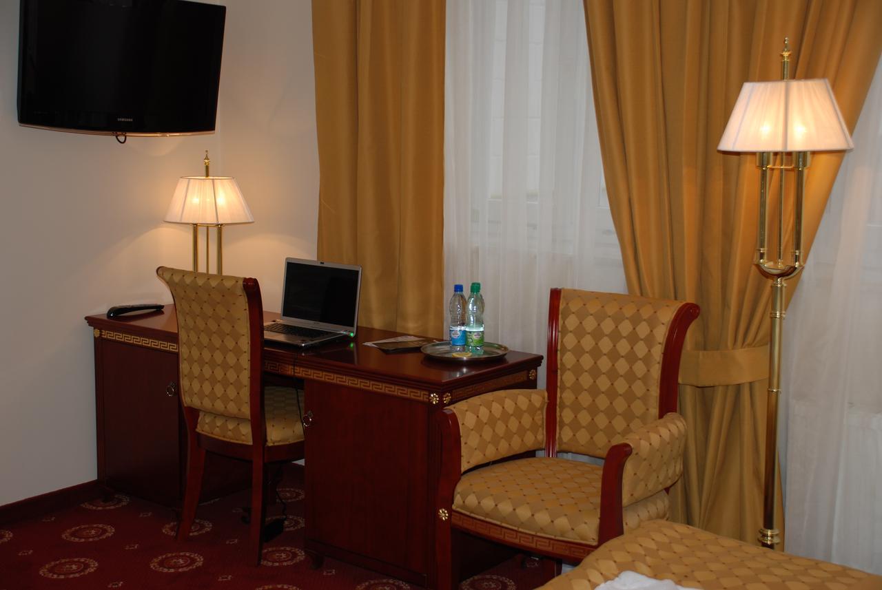 Hotel Holiday Park Warsaw Bilik gambar